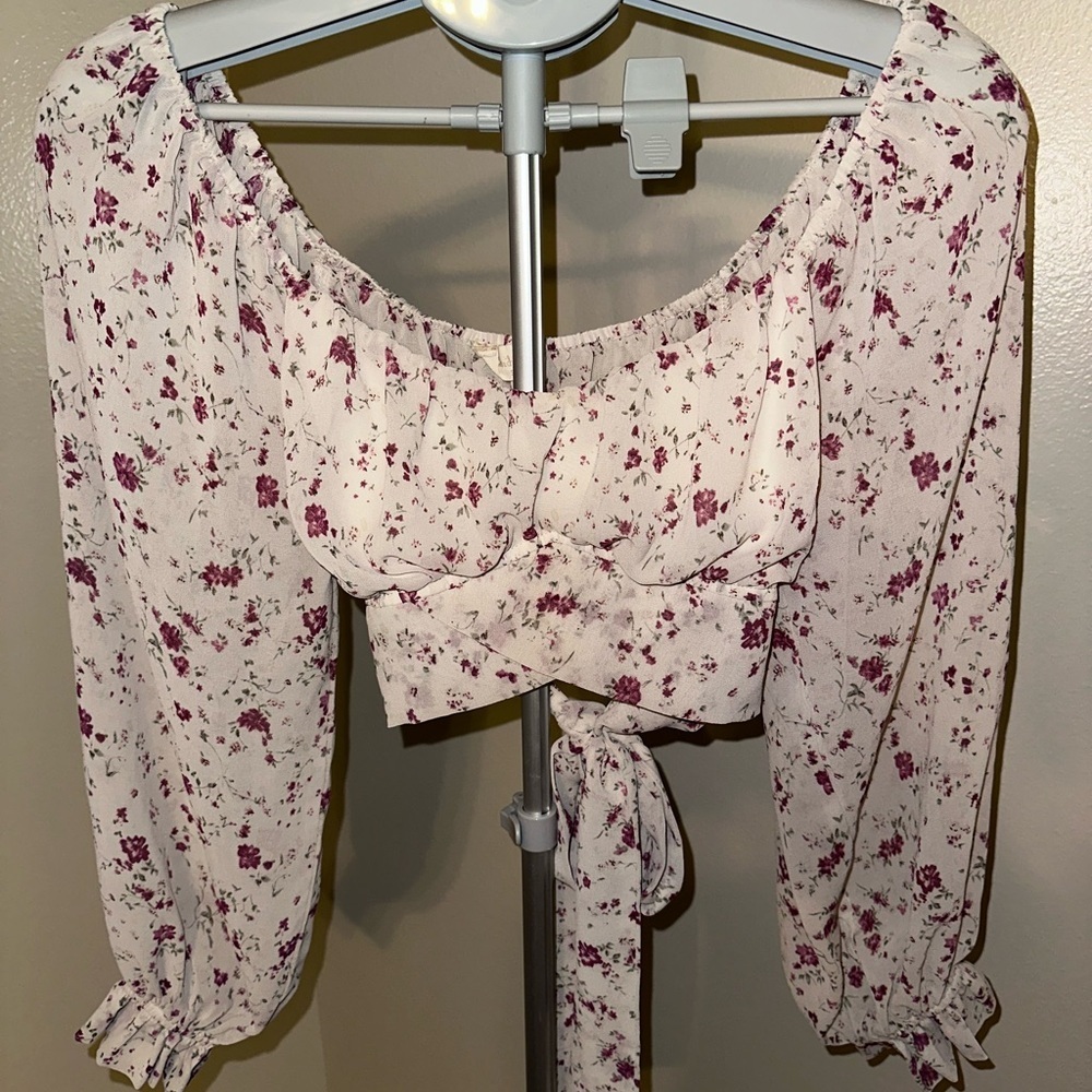 Altar’d State Brooklynn Babydoll Floral Tie-Back Cropped Blouse